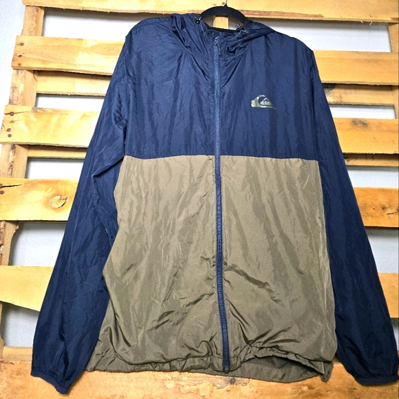 Quicksilver lightweight windbreaker Size:XL Color:Navy/Olive - Picture 1 of 4